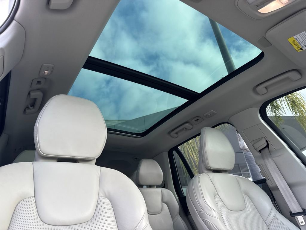 Certified 2023 Volvo XC90 B6 Ultimate AWD/4WD image 17