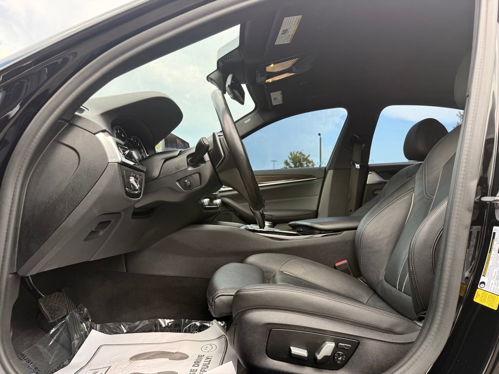 Used 2019 BMW 530i RWD image 15
