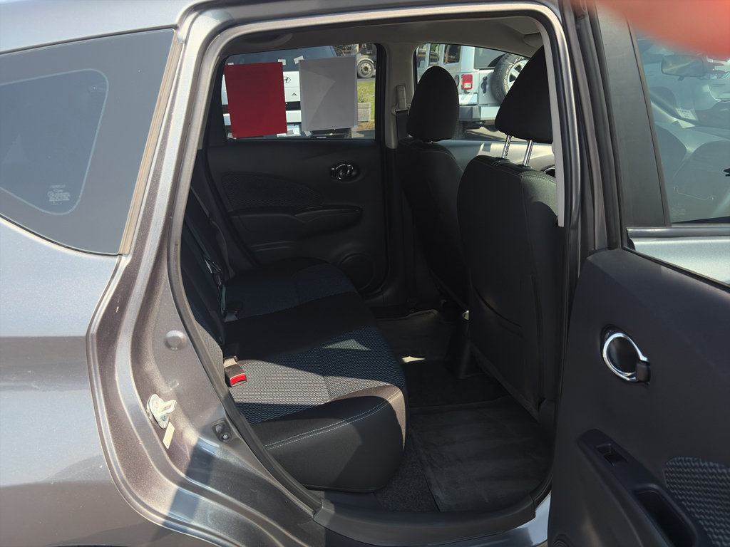 Used 2016 Nissan Versa Note SV FWD image 17