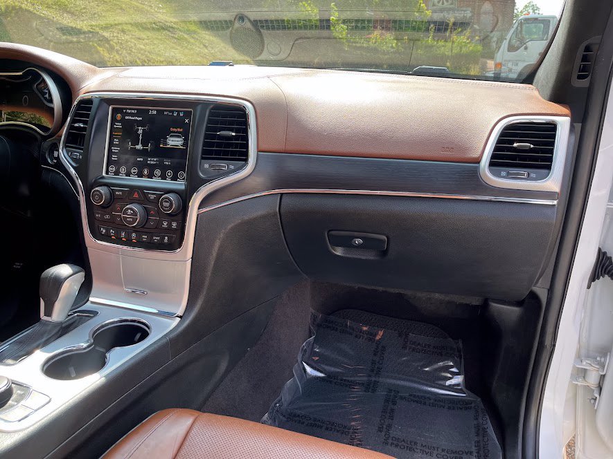Used 2018 Jeep Grand Cherokee Summit w/ Platinum Series Group AWD/4WD image 38