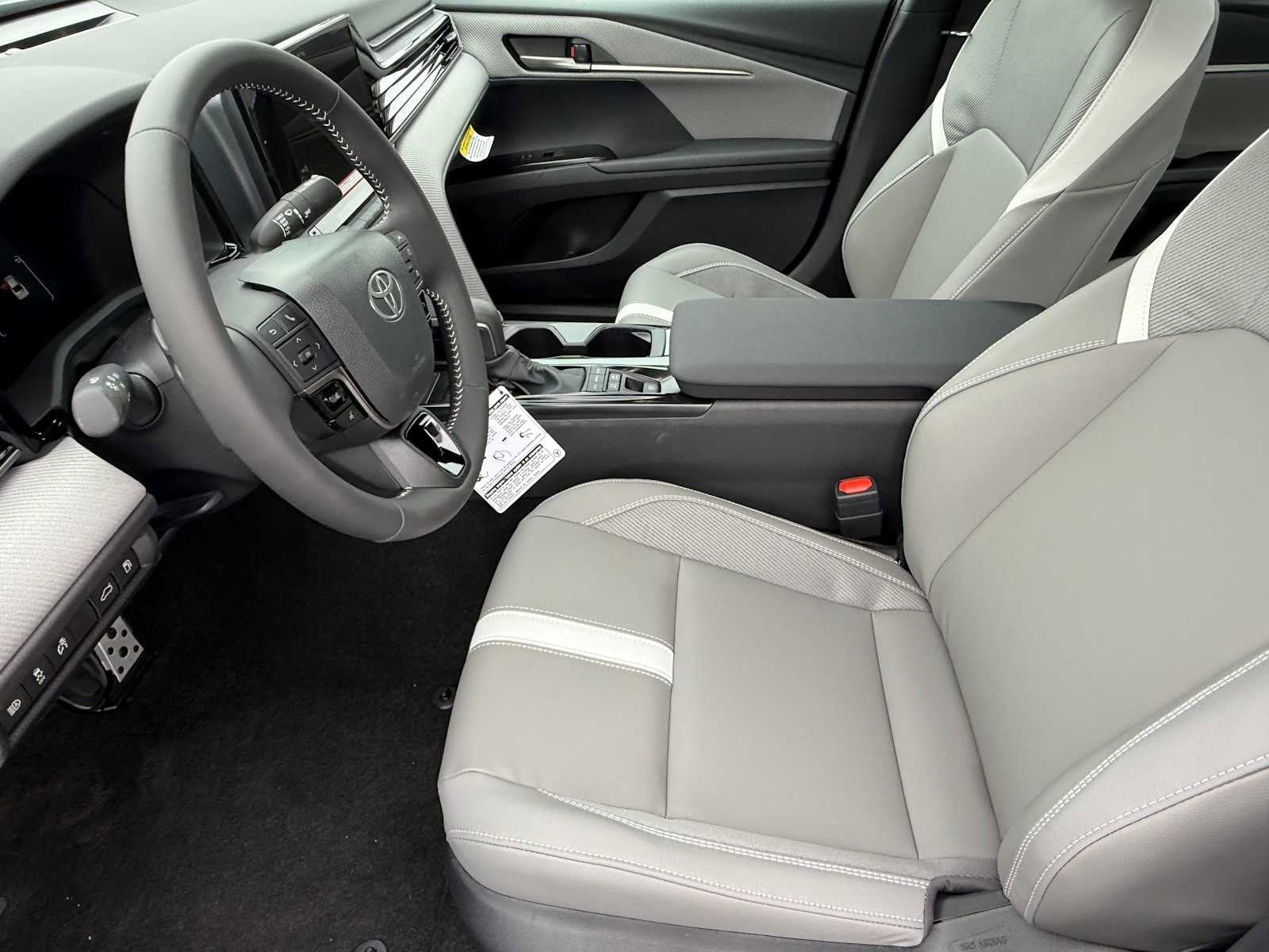 New 2026 Toyota Camry SE image 6