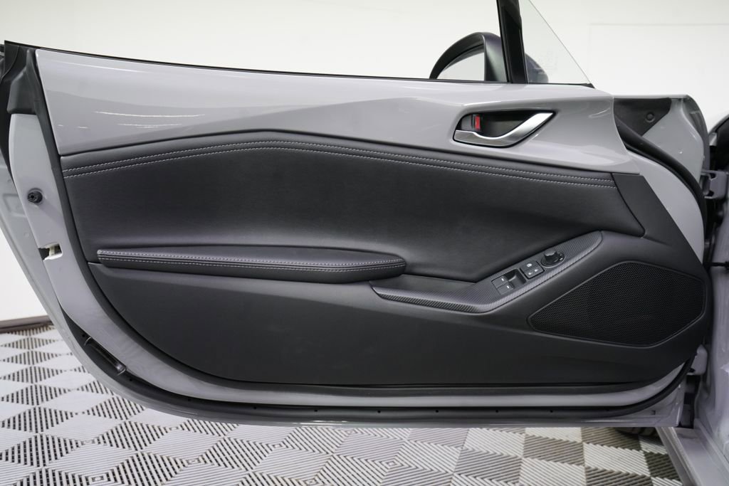New 2026 MAZDA MX-5 Miata Club w/ Interior Package RWD image 23