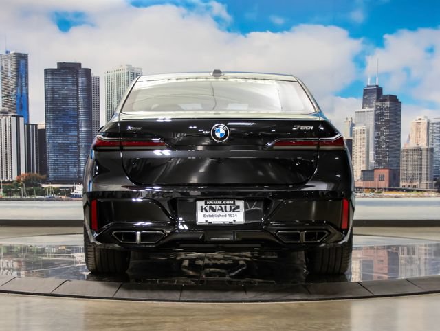 Used 2026 BMW 760i xDrive AWD/4WD image 11
