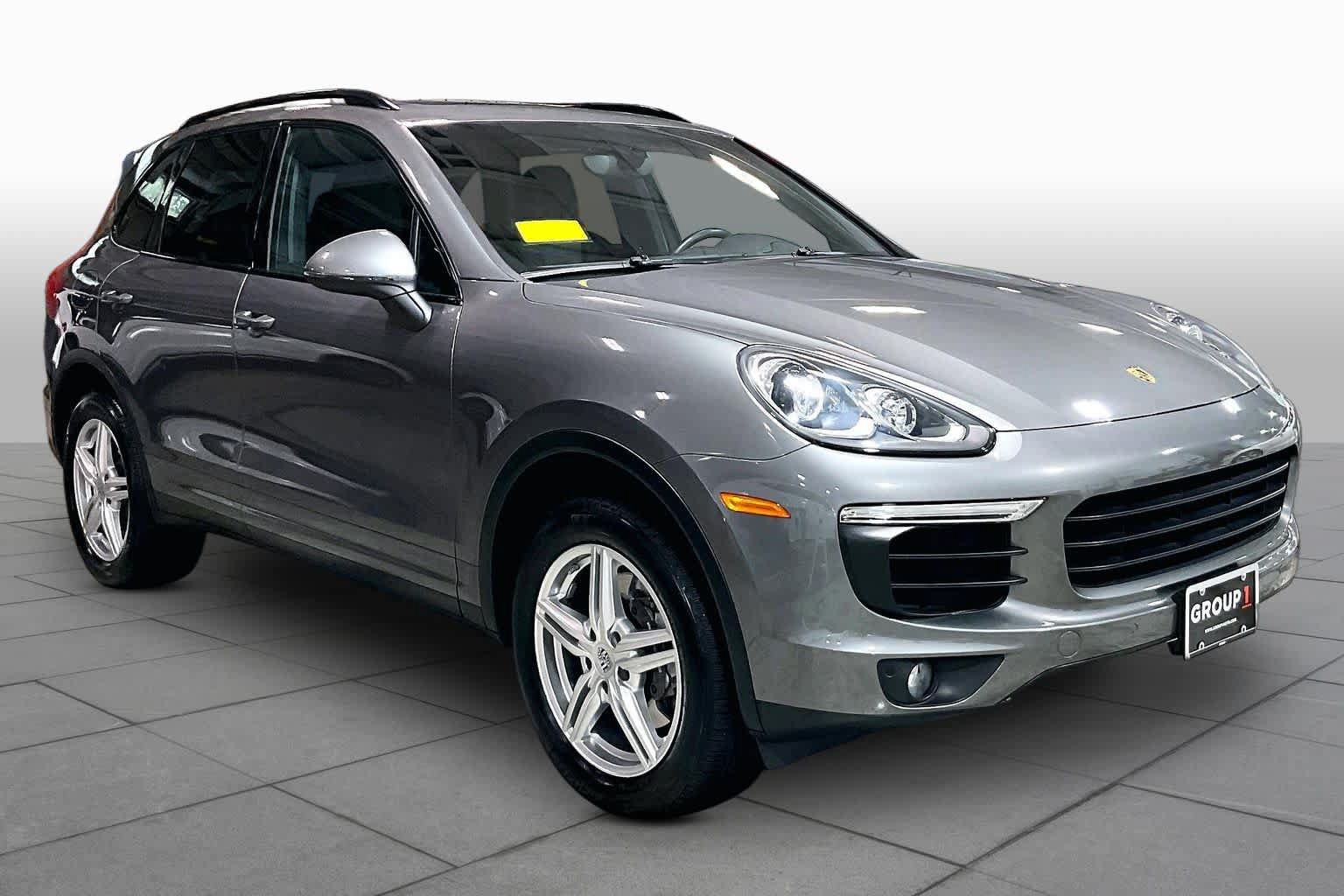 Used 2016 Porsche Cayenne AWD/4WD image 3