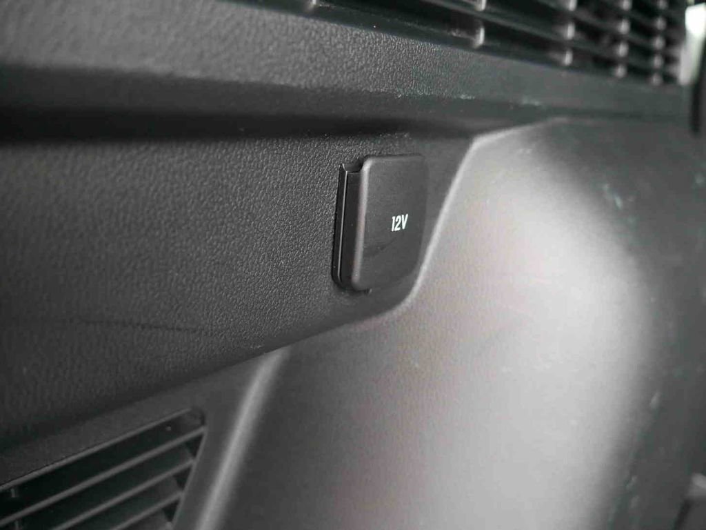 Used 2023 Ford Escape ST-Line Select image 10