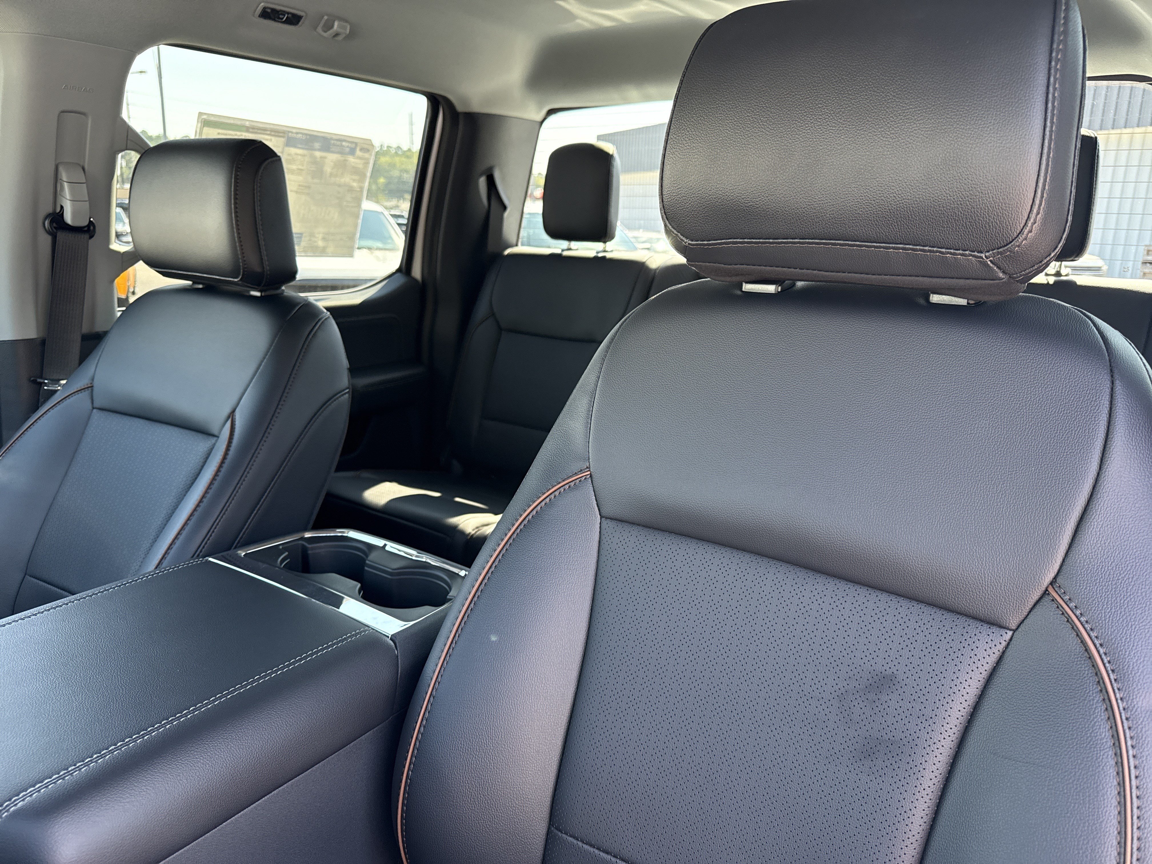 New 2027 Ford F250 Lariat w/ FX4 Off-Road Package AWD/4WD image 12