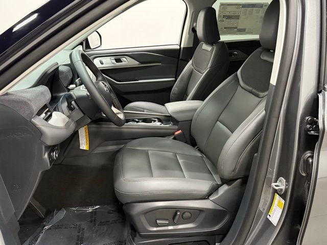 New 2026 Ford Explorer Active image 13