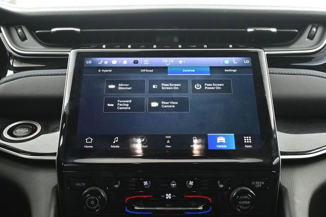 Used 2023 Jeep Grand Cherokee Trailhawk w/ Luxury Tech Group III AWD/4WD image 12