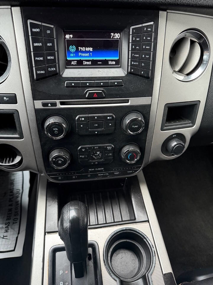Used 2017 Ford Expedition EL XLT RWD image 31