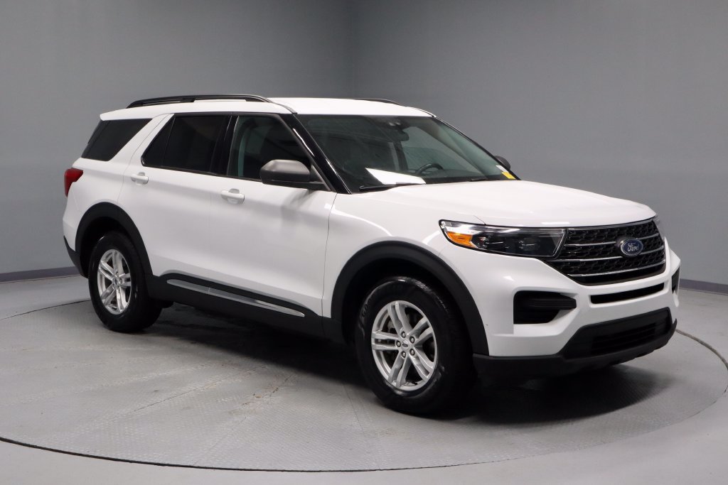 Certified 2022 Ford Explorer XLT AWD/4WD image 1