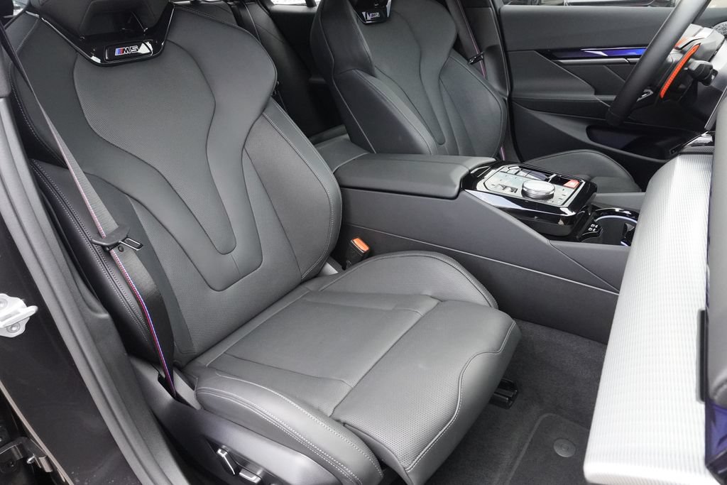 Used 2026 BMW M5 Touring AWD/4WD image 24