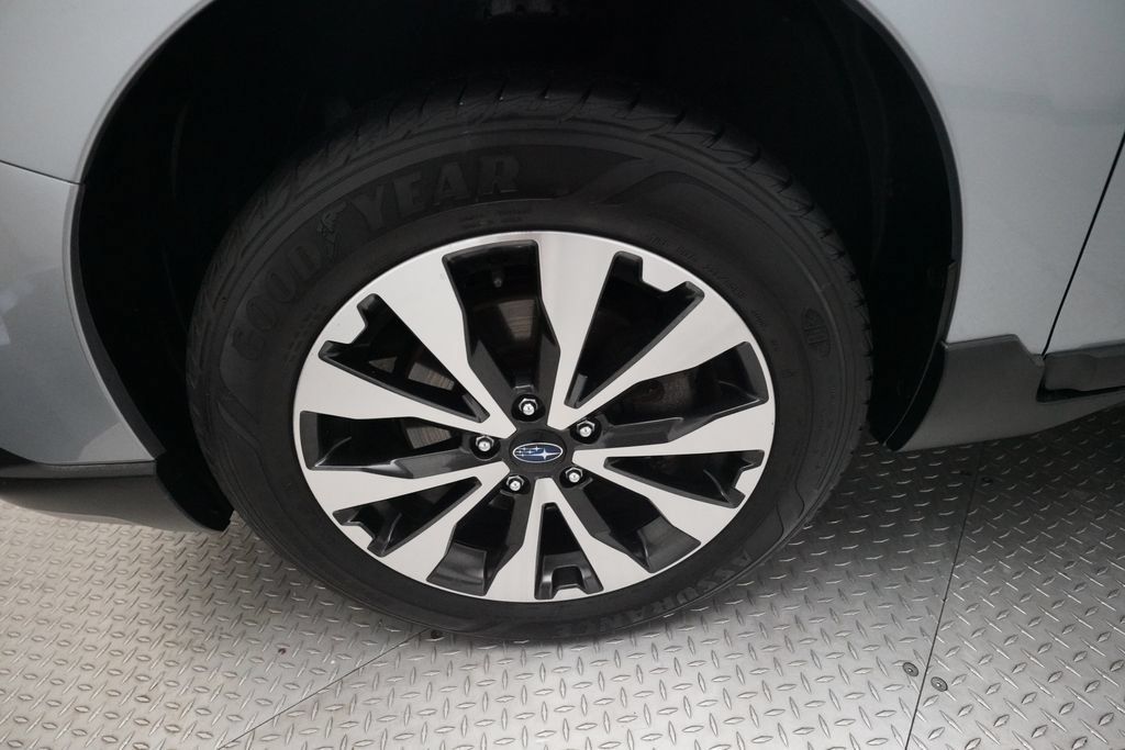 Used 2017 Subaru Outback 2.5i Limited AWD/4WD image 28