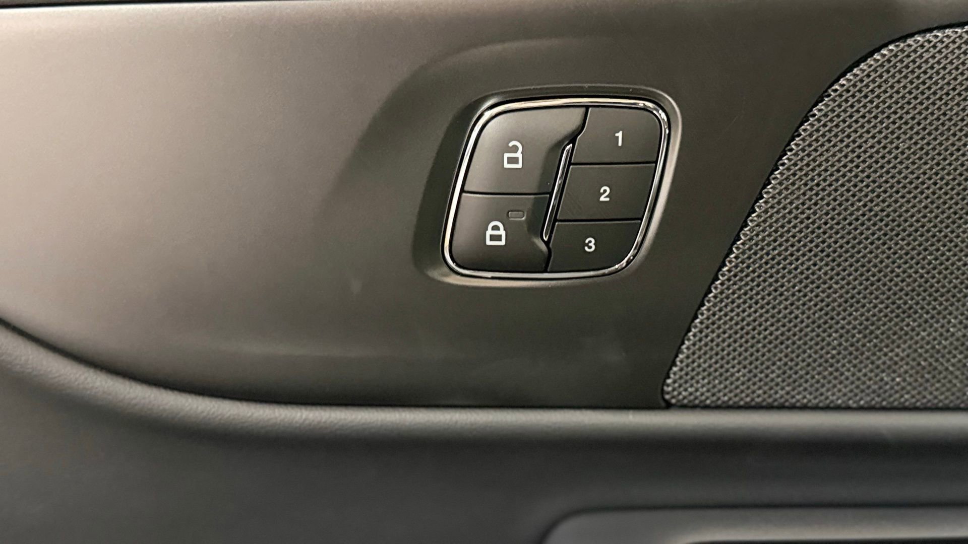 New 2026 Lincoln Nautilus Premier w/ Jet Appearance Package image 40