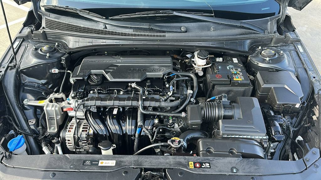 Used 2023 Hyundai Elantra SEL w/ Convenience Package image 3