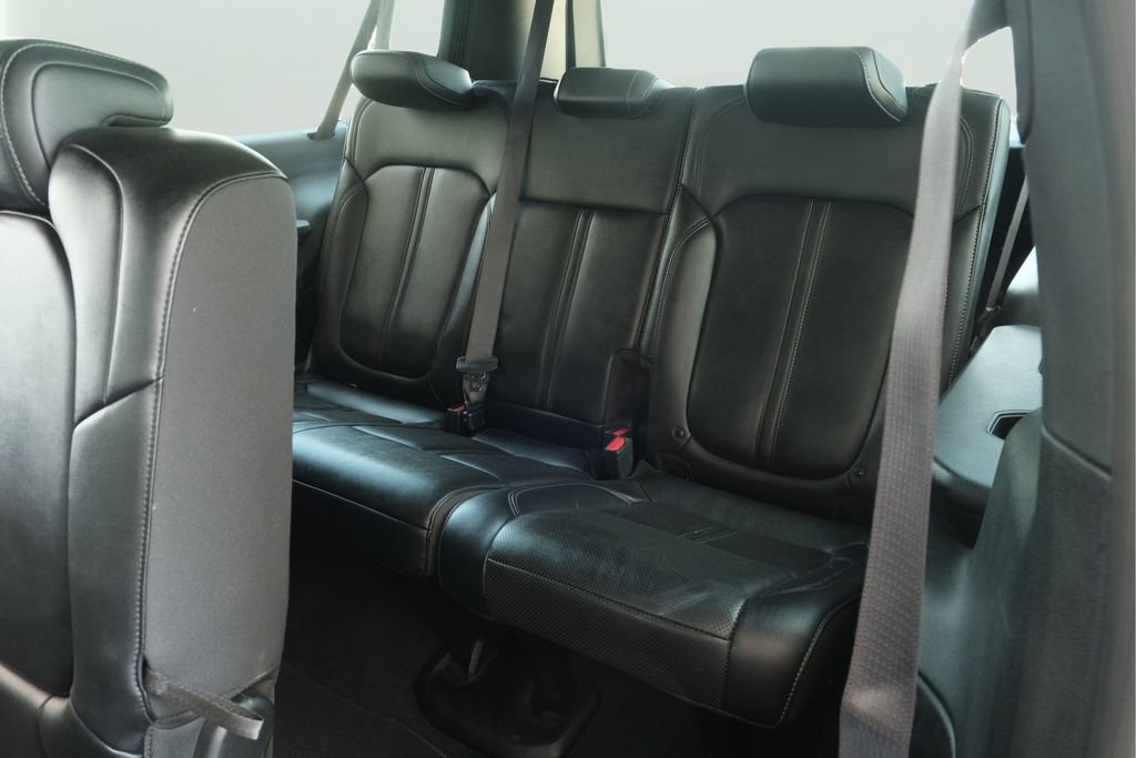 Used 2024 Jeep Wagoneer L Series II RWD image 27