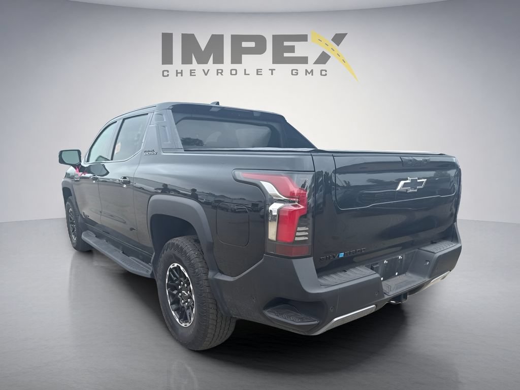 Used 2026 Chevrolet Silverado EV Trail Boss AWD/4WD image 2