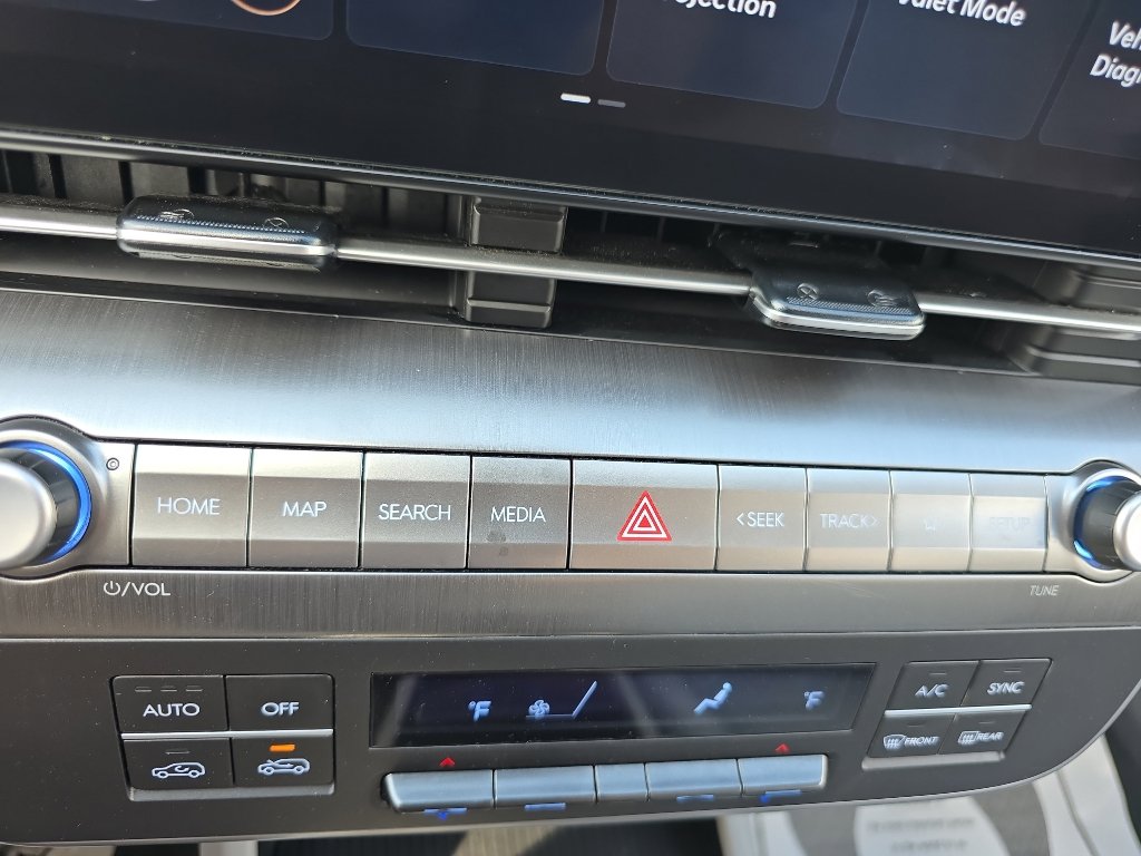Used 2025 Hyundai Kona SEL FWD image 28