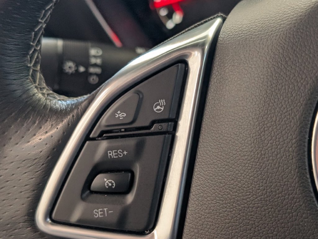 Used 2021 Chevrolet Camaro LT RWD image 20