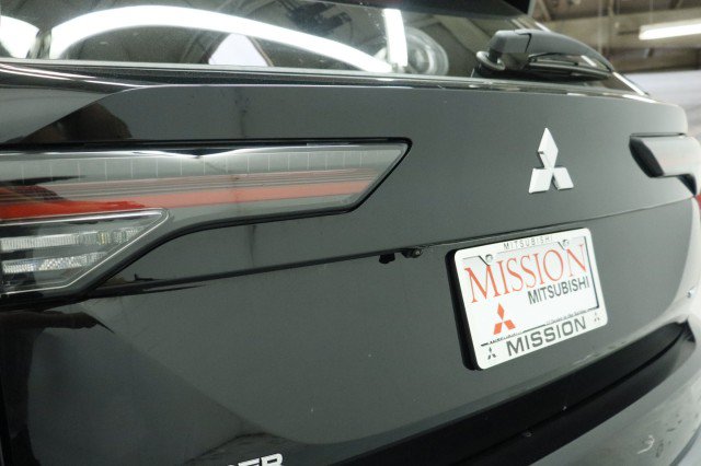 New 2026 Mitsubishi Outlander SE FWD image 4