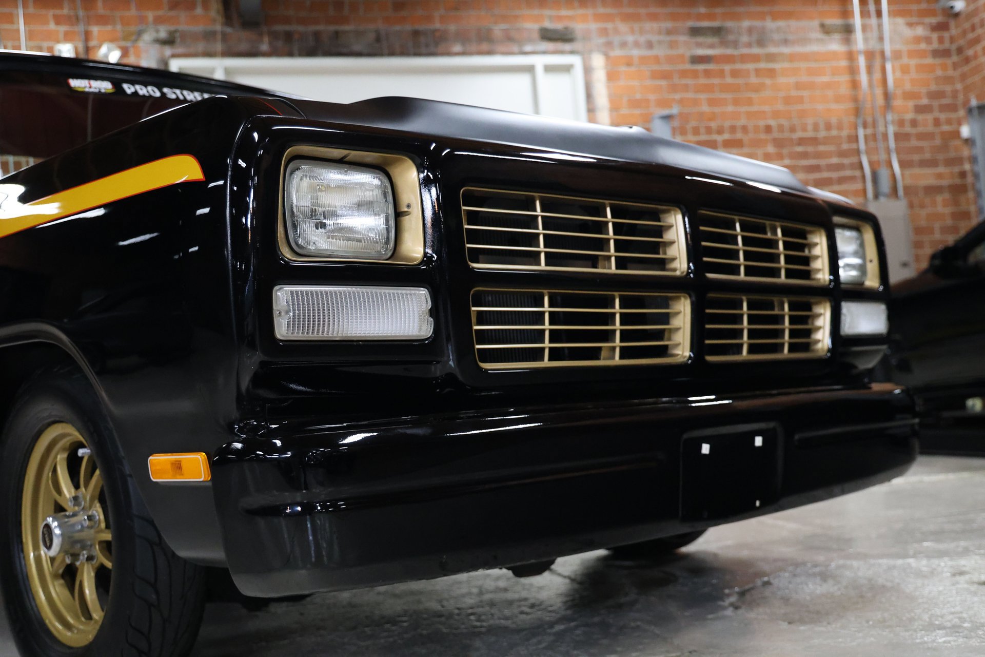 Used 1992 Dodge D/W Truck 150 image 12