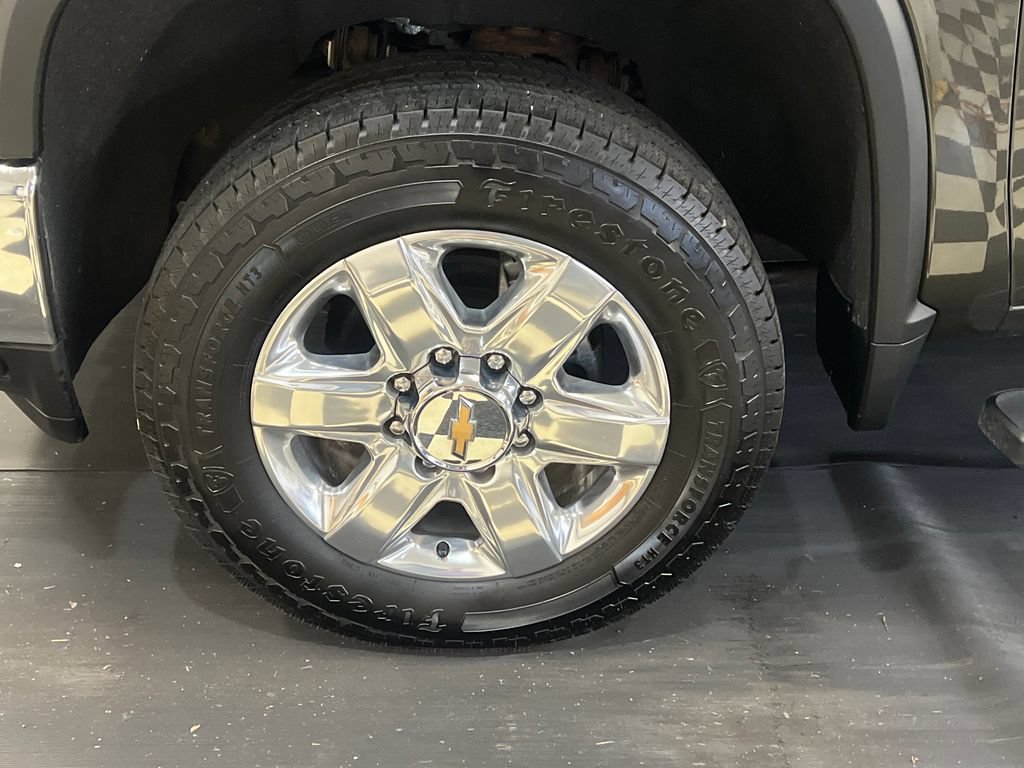 Used 2022 Chevrolet Silverado 2500 LTZ AWD/4WD image 11