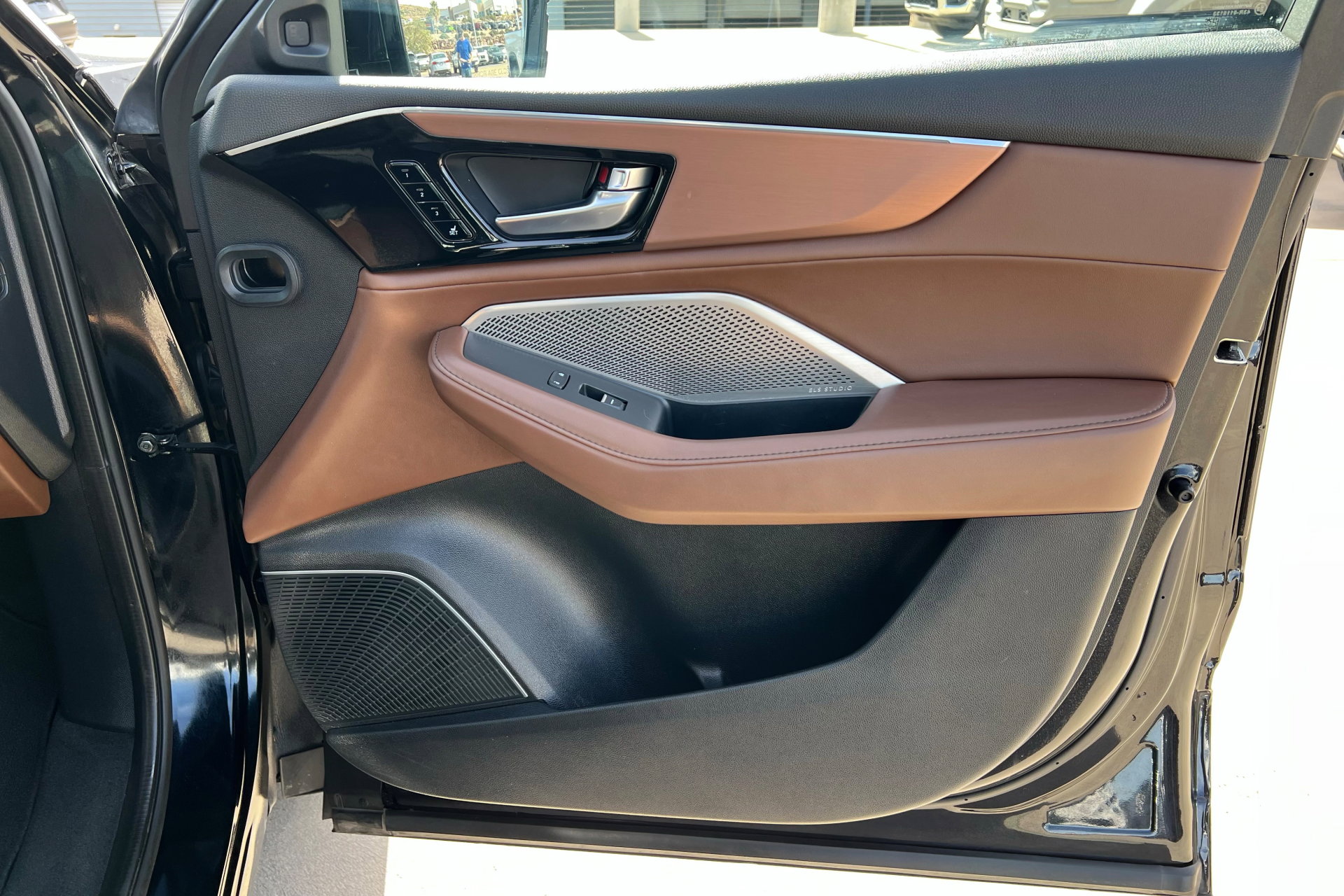 Used 2023 Acura MDX FWD w/ Technology Package image 24