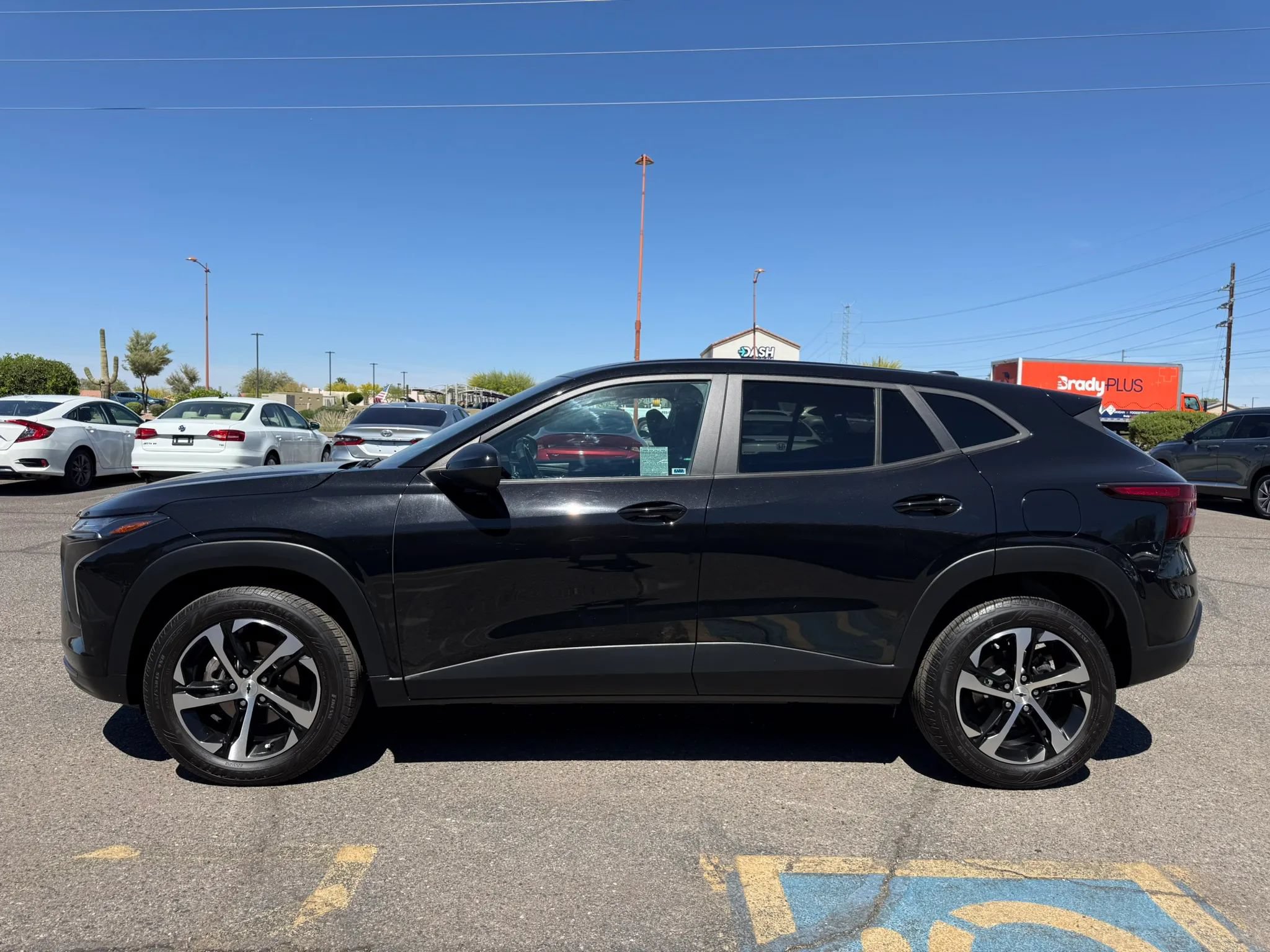 Used 2024 Chevrolet Trax RS FWD image 6