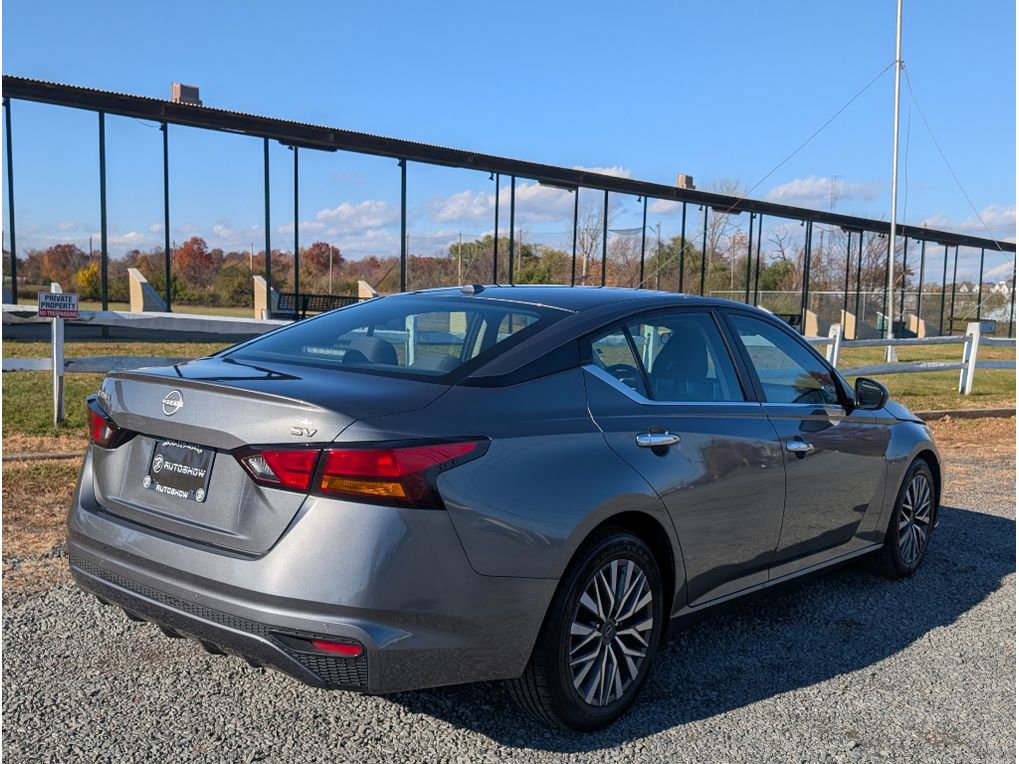 Used 2023 Nissan Altima 2.5 SV image 7