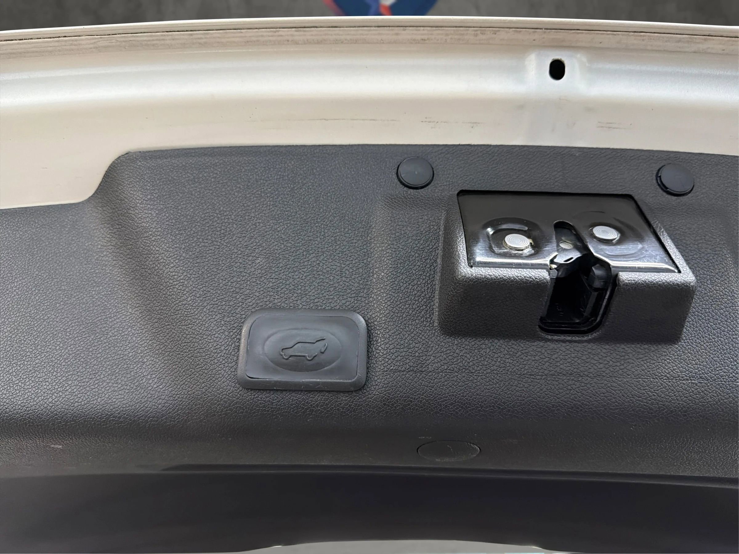 Used 2011 GMC Acadia SLT FWD image 18