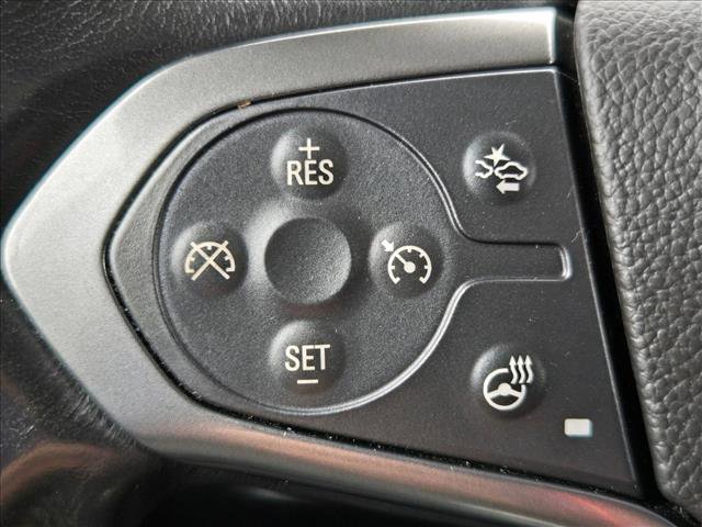 Used 2018 Chevrolet Suburban Premier AWD/4WD image 12