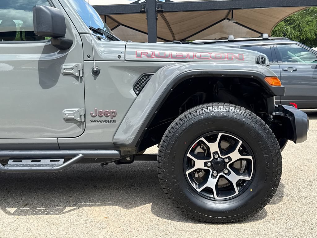 Used 2022 Jeep Wrangler Unlimited Rubicon w/ LED Lighting Group AWD/4WD image 5