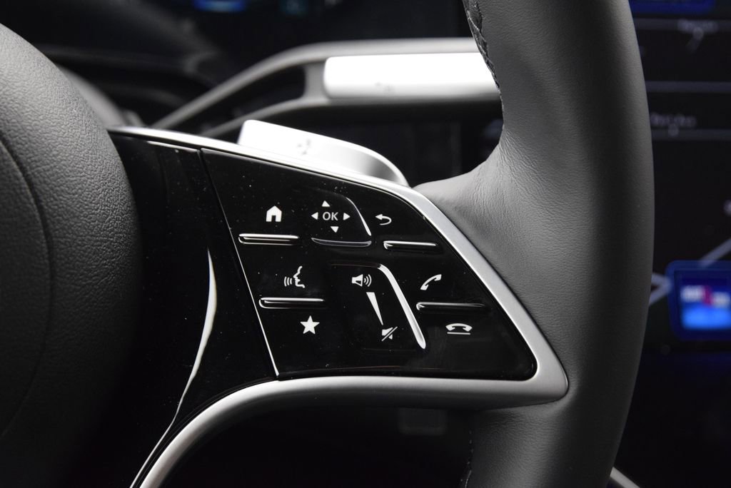 New 2026 Mercedes-Benz EQS 550 4MATIC SUV image 25