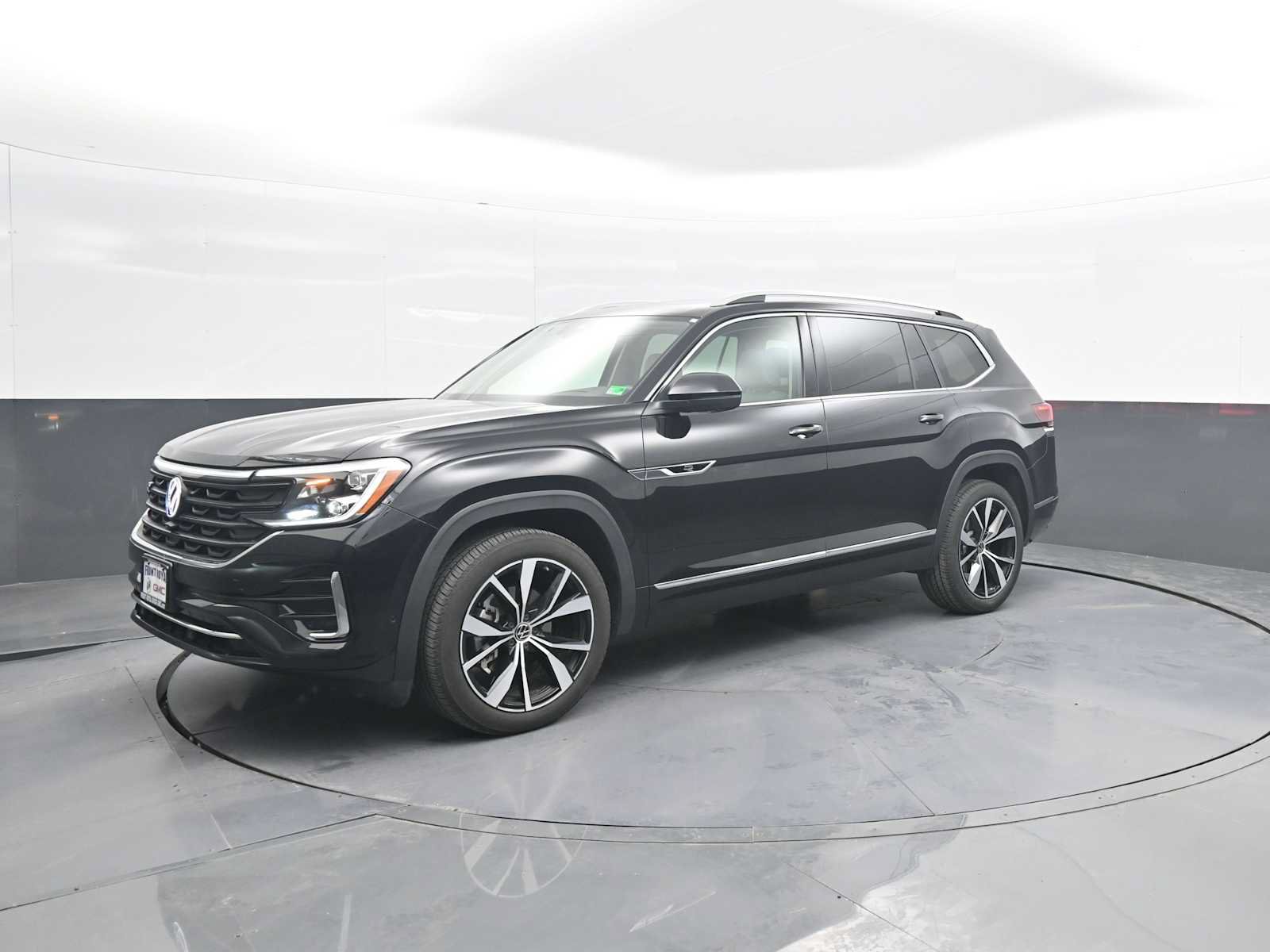 Used 2026 Volkswagen Atlas SEL Premium R-Line AWD/4WD image 4