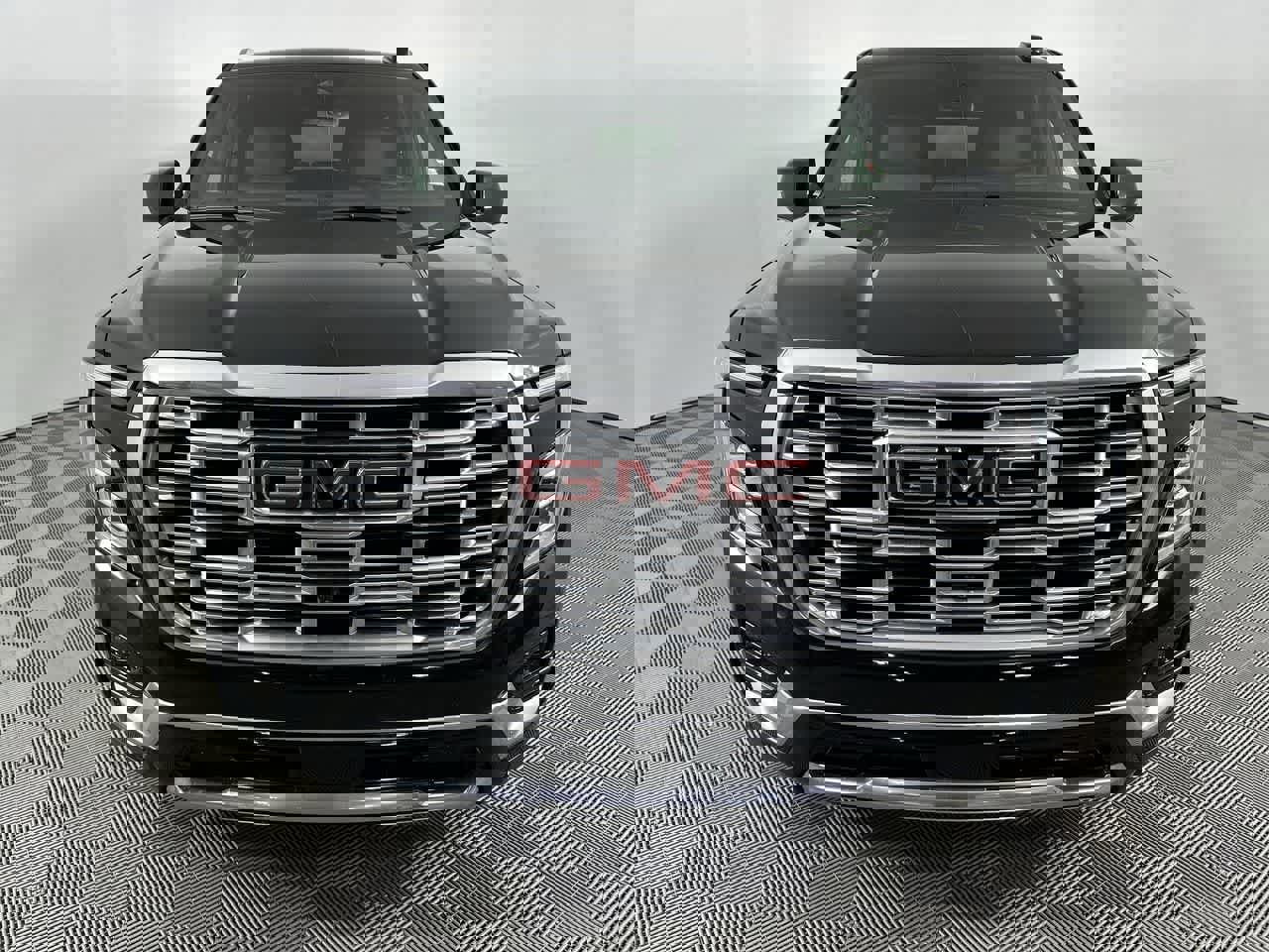 Used 2025 GMC Yukon Denali image 3