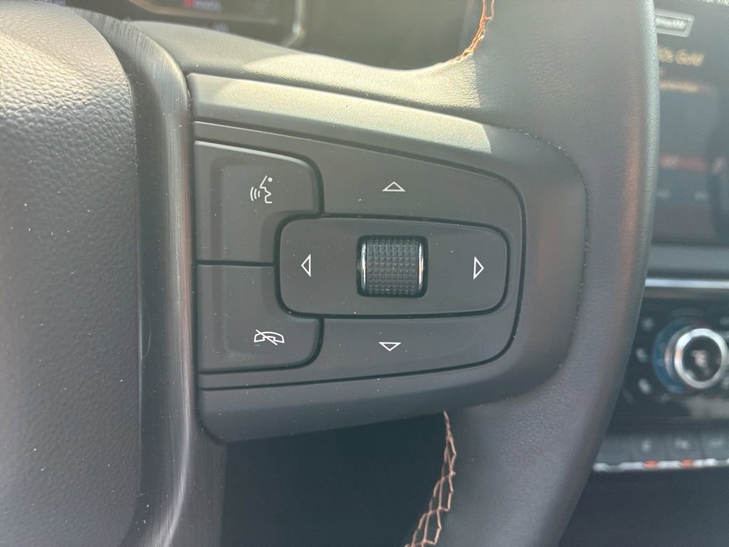 Used 2025 GMC Sierra 2500 AT4 w/ AT4 Premium Plus Package image 14