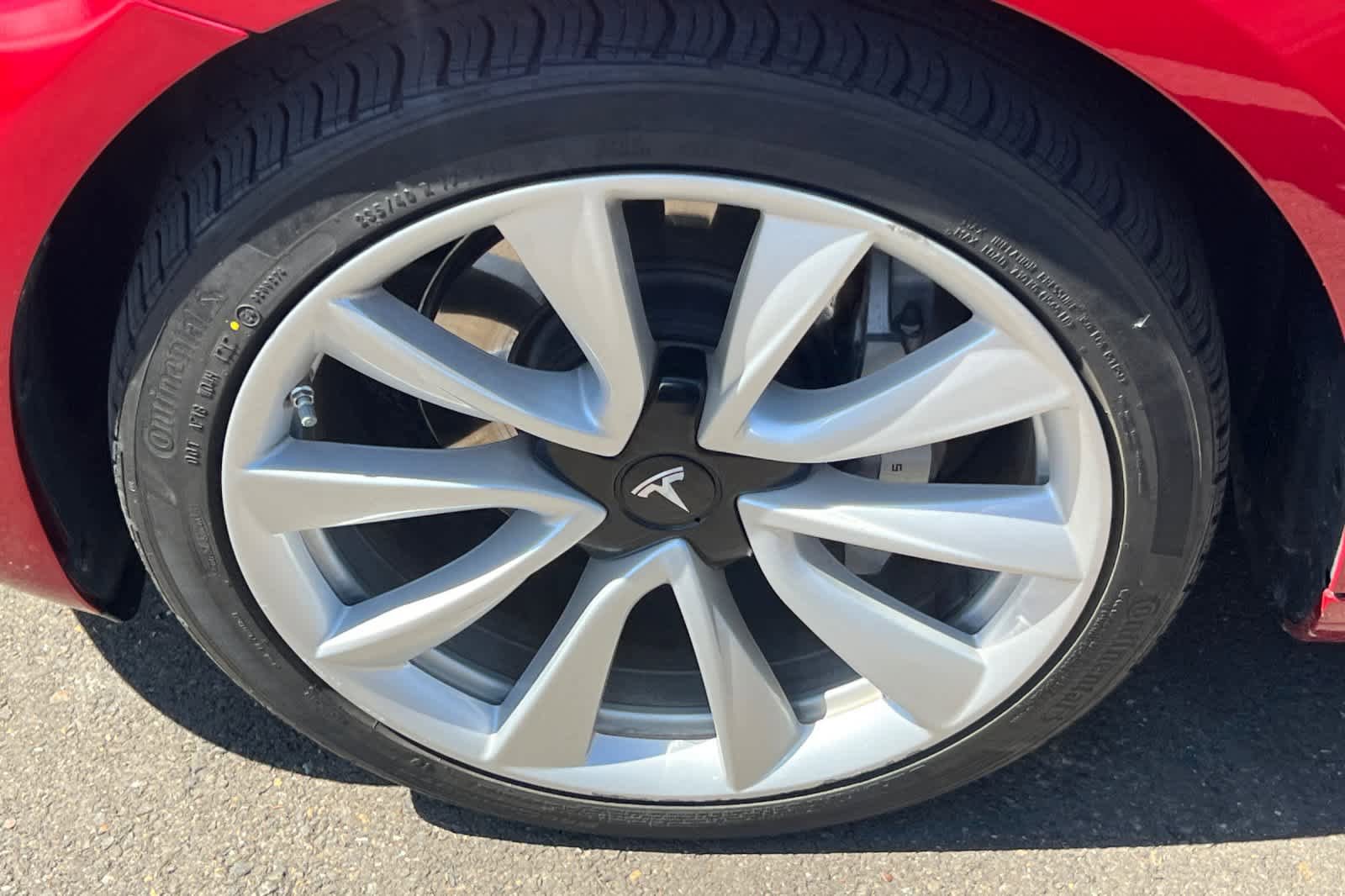 Used 2018 Tesla Model 3 Long Range RWD image 10