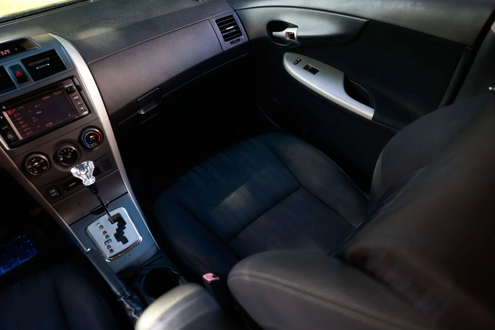 Used 2013 Toyota Corolla S Special Edition image 23