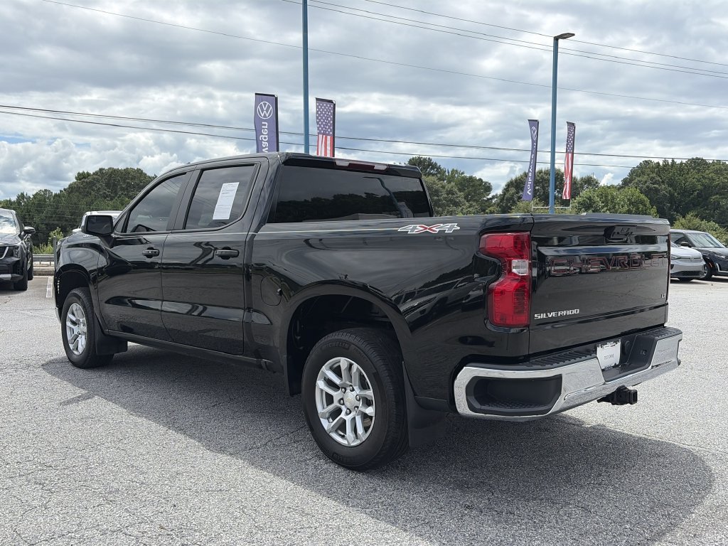 Used 2023 Chevrolet Silverado 1500 LT AWD/4WD image 18