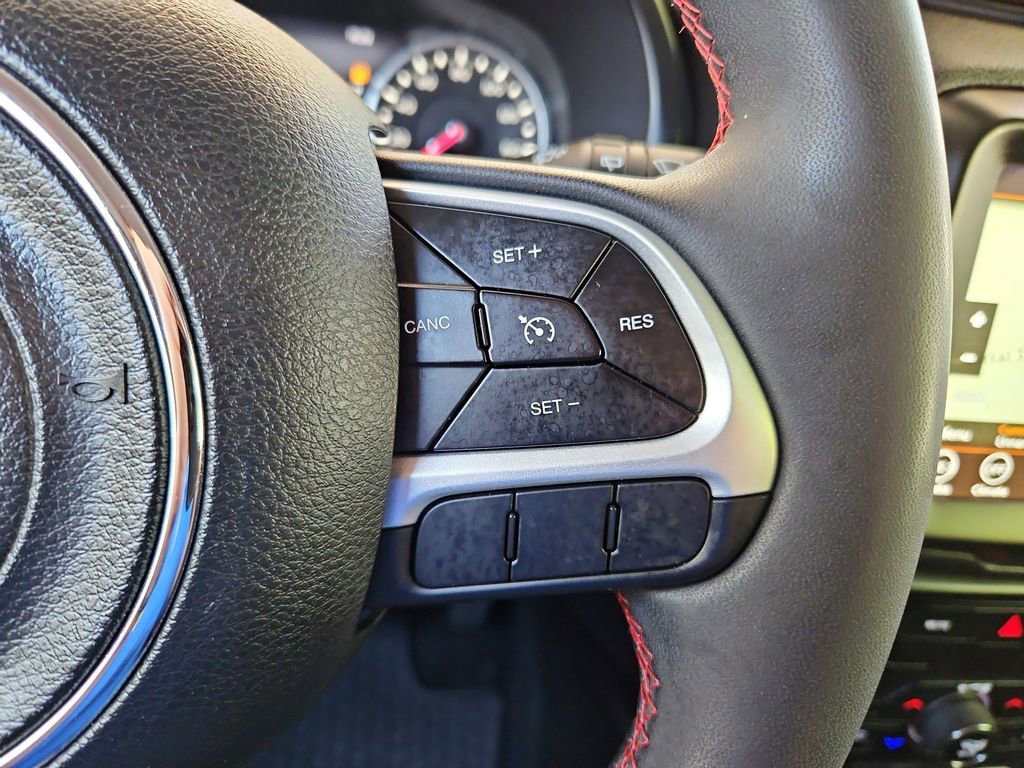 Used 2023 Jeep Renegade Trailhawk image 12