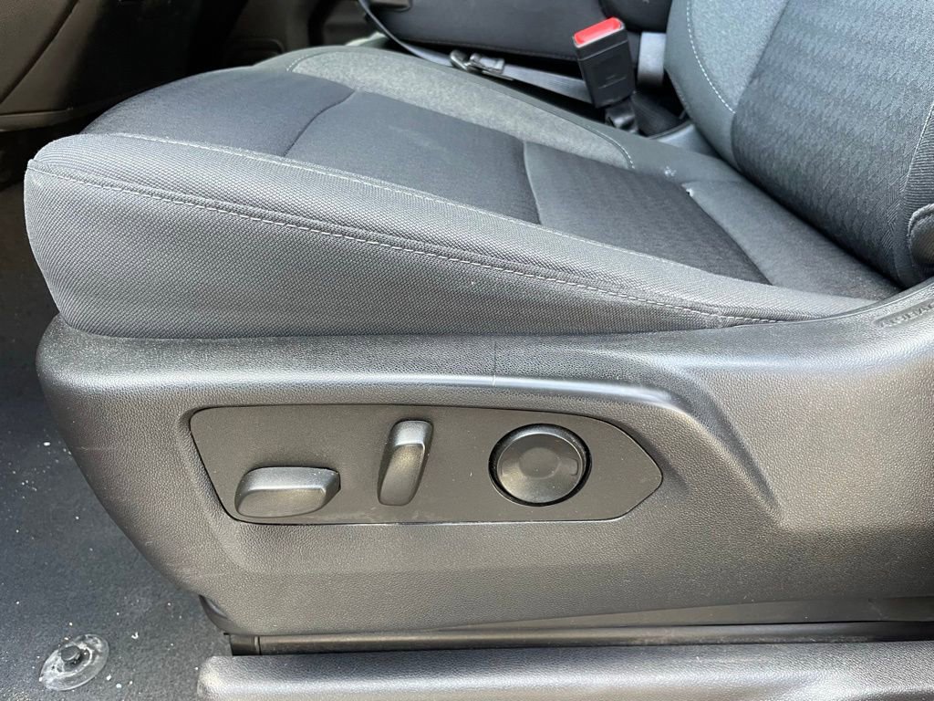 Used 2022 Chevrolet Silverado 1500 Custom image 10