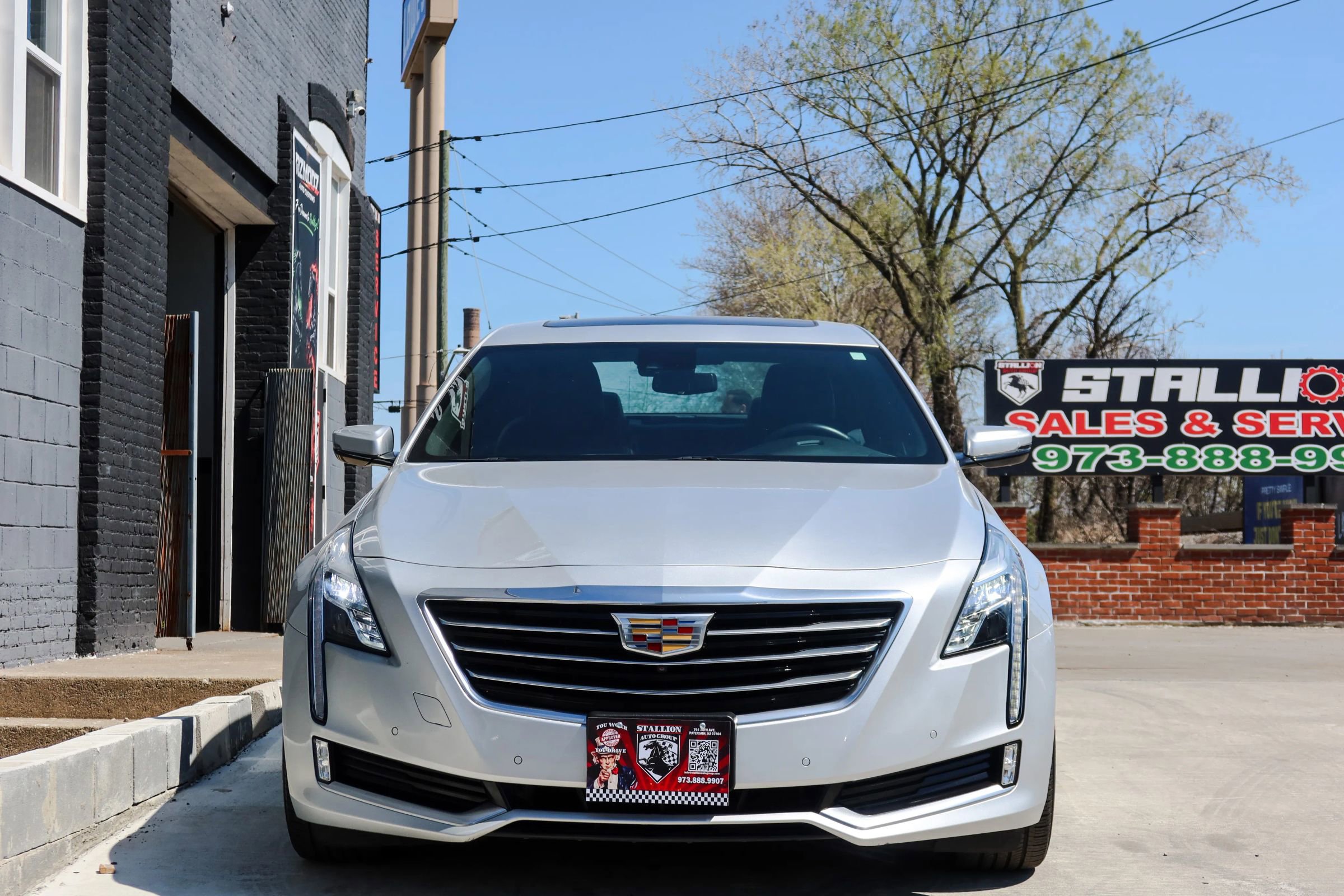 Used 2017 Cadillac CT6 Luxury image 2