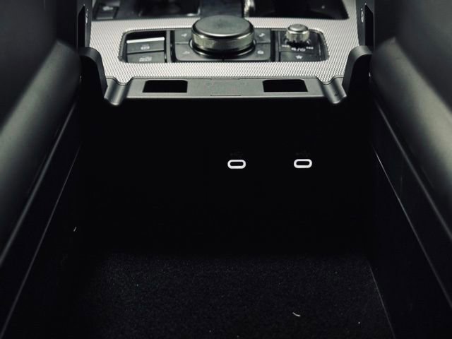 Used 2025 MAZDA CX-90 3.3 Turbo w/ Preferred Package image 30