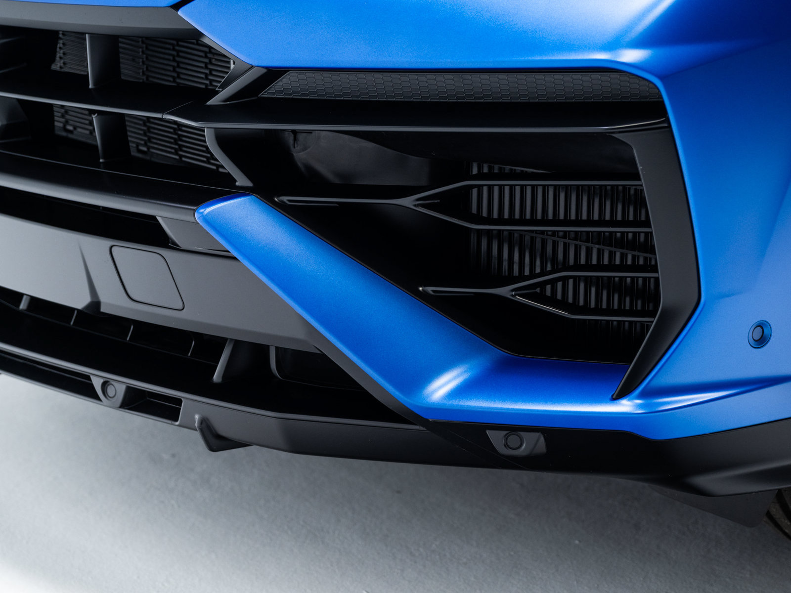 Used 2025 Lamborghini Urus SE AWD/4WD image 36