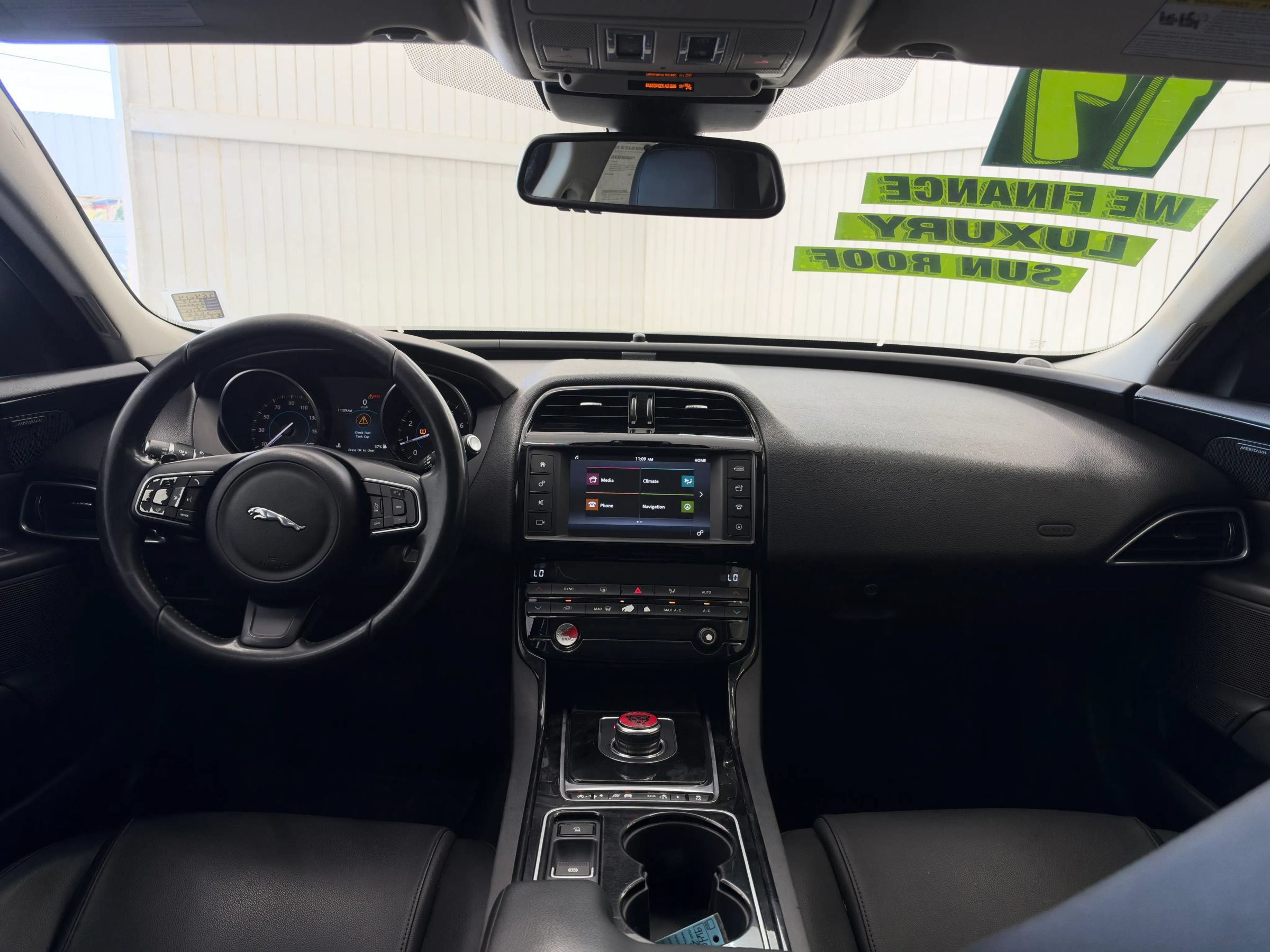 Used 2017 Jaguar XE Premium RWD image 17