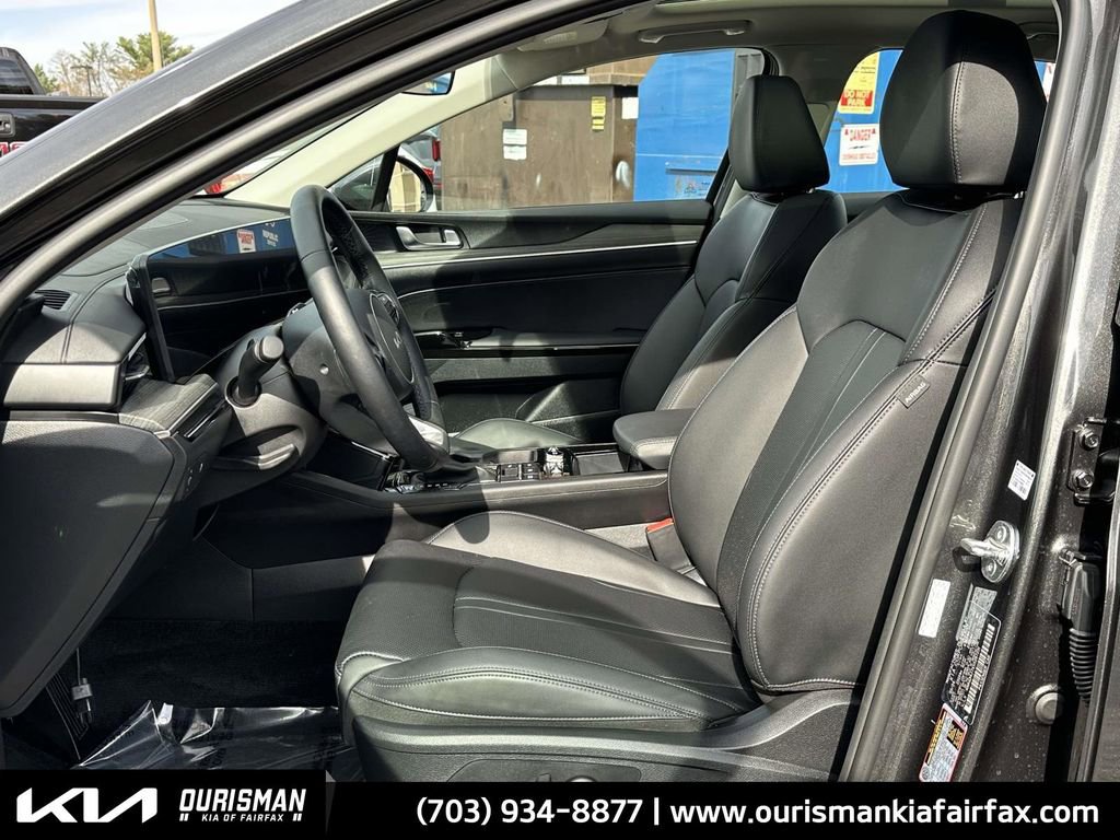 Used 2025 Kia K5 EX image 28