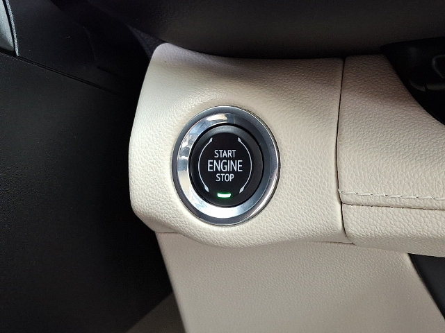 Used 2023 Buick Envision Avenir AWD/4WD image 24