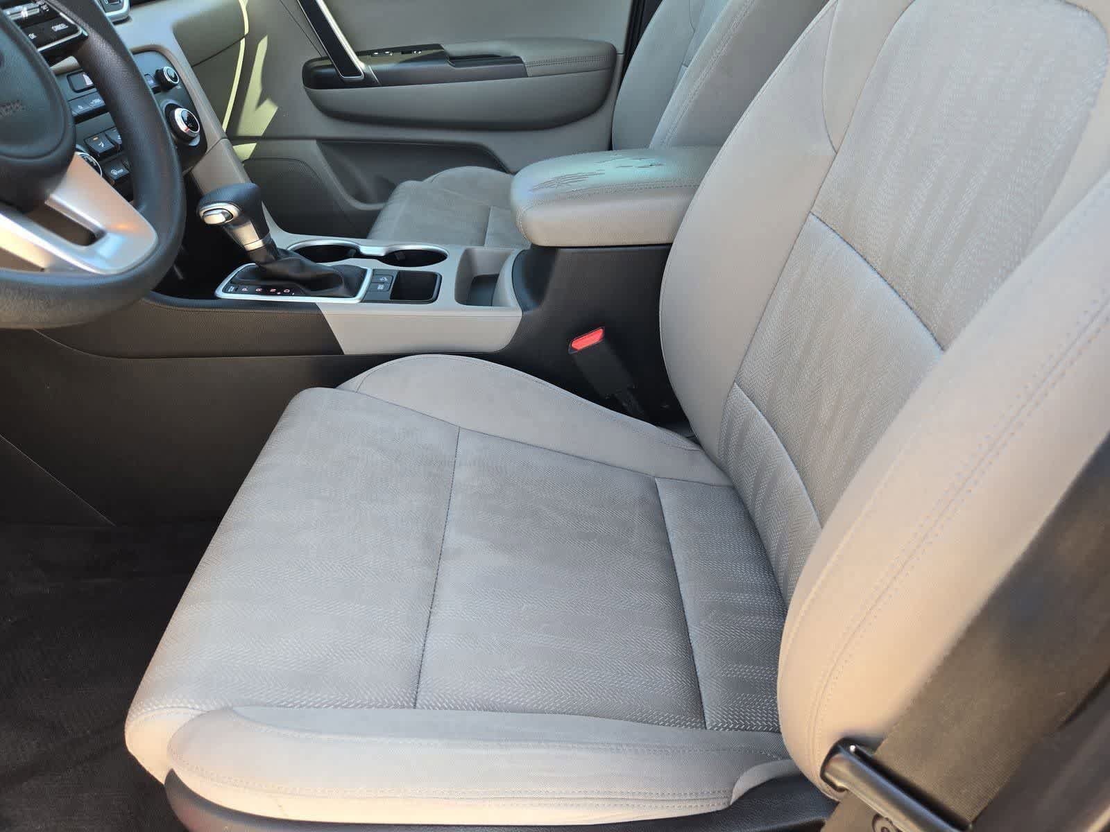 Certified 2022 Kia Sportage LX image 14