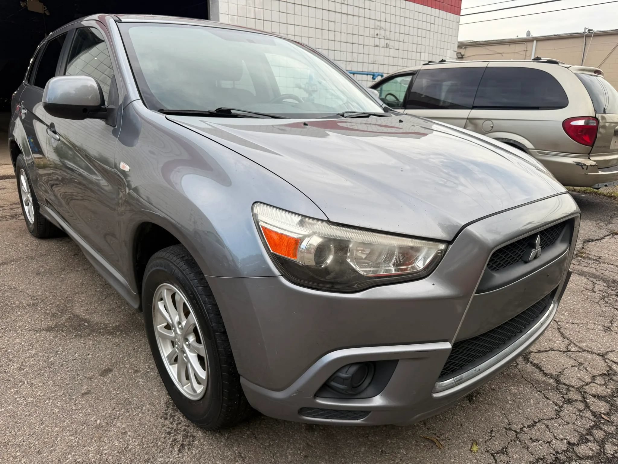 Used 2012 Mitsubishi Outlander Sport ES FWD image 3