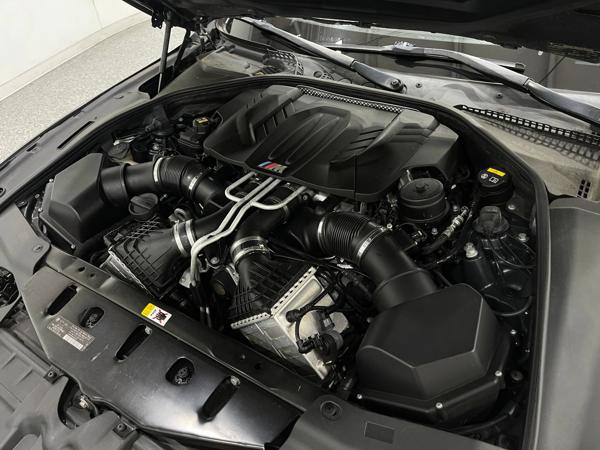 Used 2015 BMW M6 Convertible RWD image 27