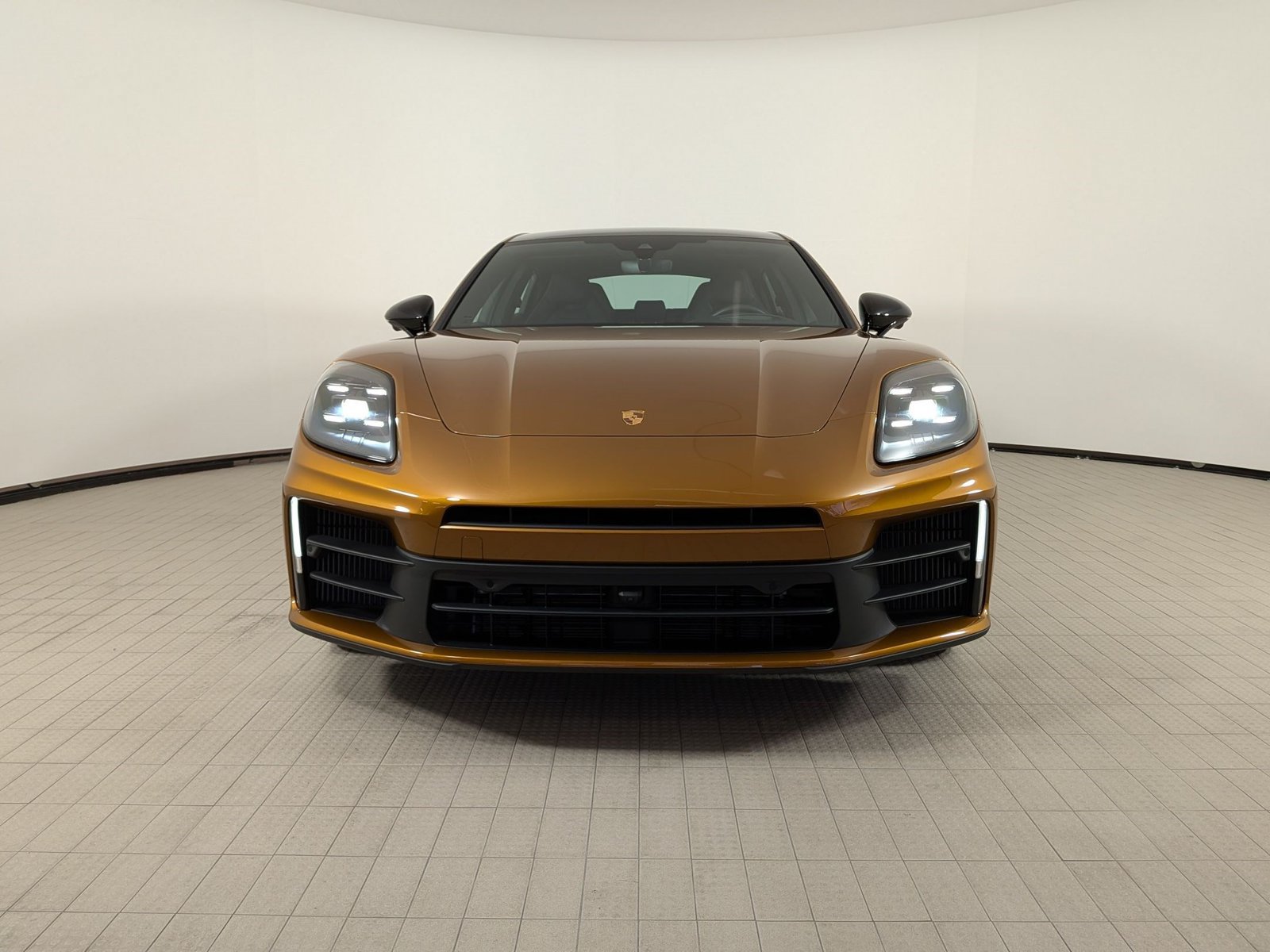 Certified 2024 Porsche Panamera image 6